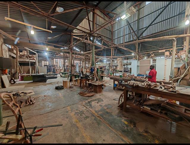 1,850M² WAREHOUSE FOR SALE IN BOOYSENS RESERVE